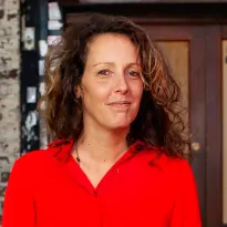 Portrait Estelle Savasta