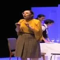 Orgueil, poursuite et décapitation... l'hystérie en famille !