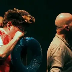 Nouvelle comédie fluviale - les costumes et les personnages
